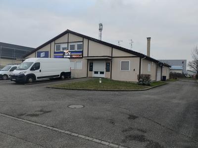 Entrepôt - 248 m²