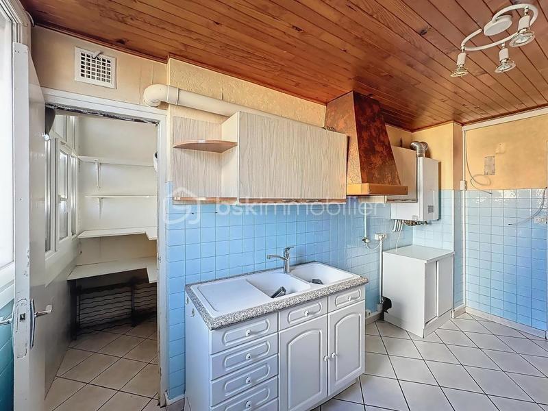 Appartement - 80 m² - 5 pièces