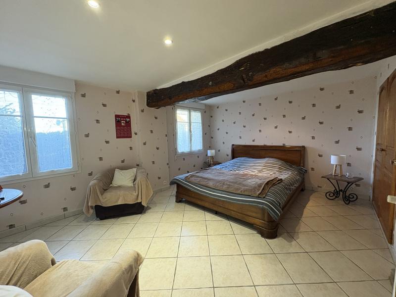 Maison ancienne - 197 m² - 6 pièces