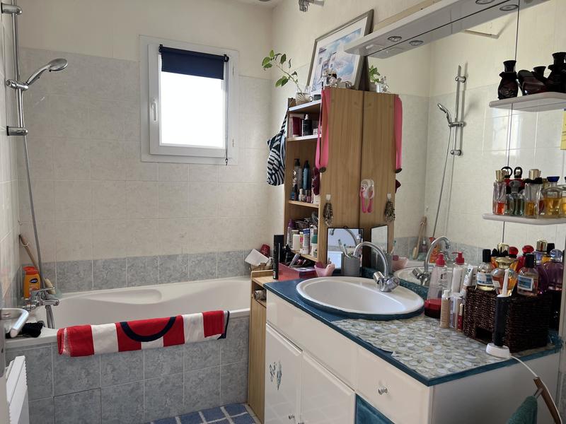 Villa - 80 m² - 4 pièces