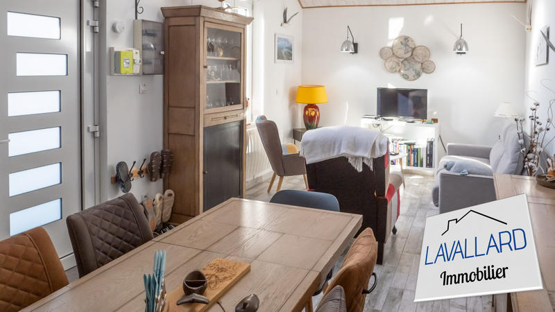 Maison traditionnelle - 85 m² - 5 pièces