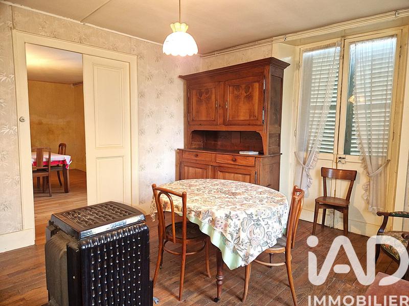 Maison de village - 202 m² - 9 pièces