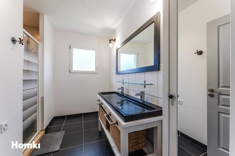 Maison - 130 m² - 5 pièces