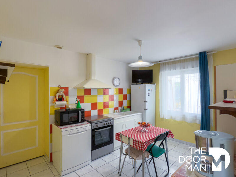 Maison - 227 m² - 9 pièces