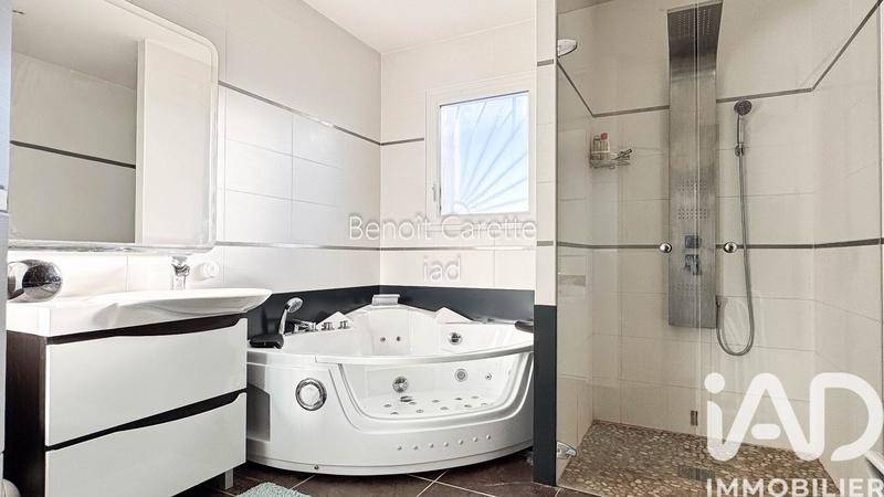 Maison - 172 m² - 6 pièces