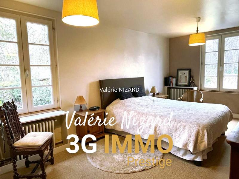 Villa - 231 m² - 10 pièces