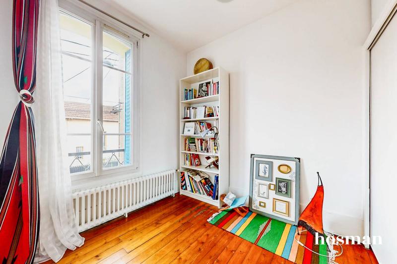 Maison - 90 m² - 5 pièces