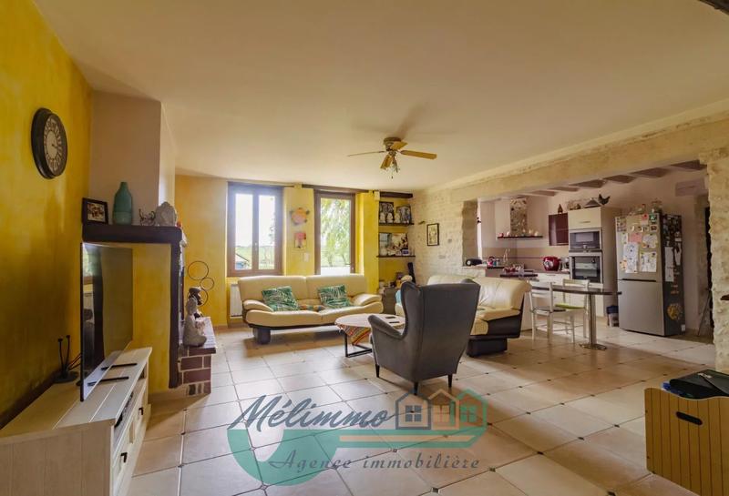 Maison - 221 m² - 9 pièces