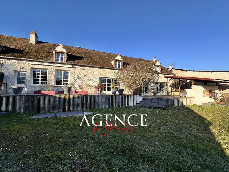 Maison - 251 m² - 5 pièces