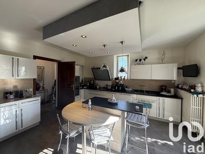 Maison - 182 m² - 7 pièces