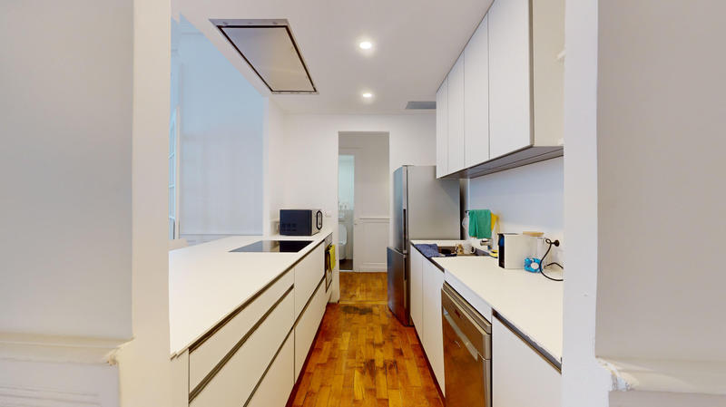 Appartement - 136 m² - 5 pièces