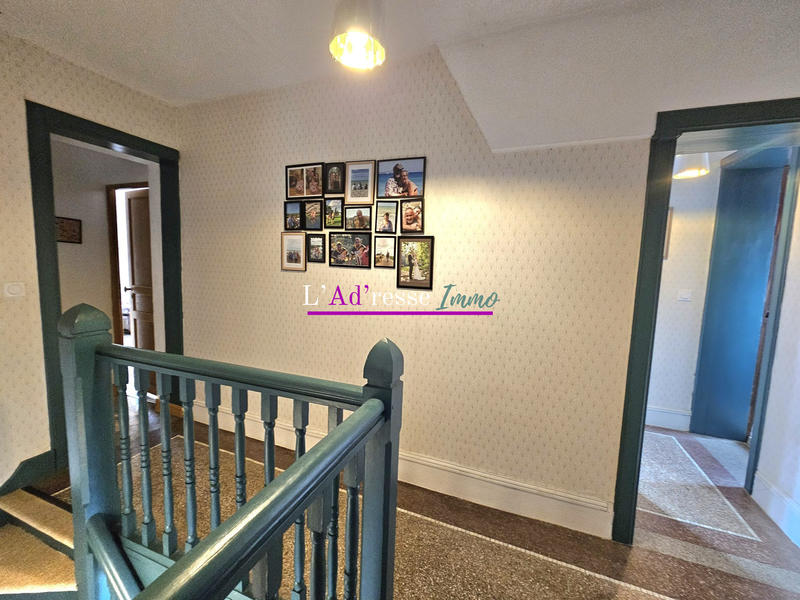 Maison - 182 m² - 10 pièces