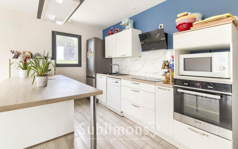 Maison - 89 m² - 5 pièces