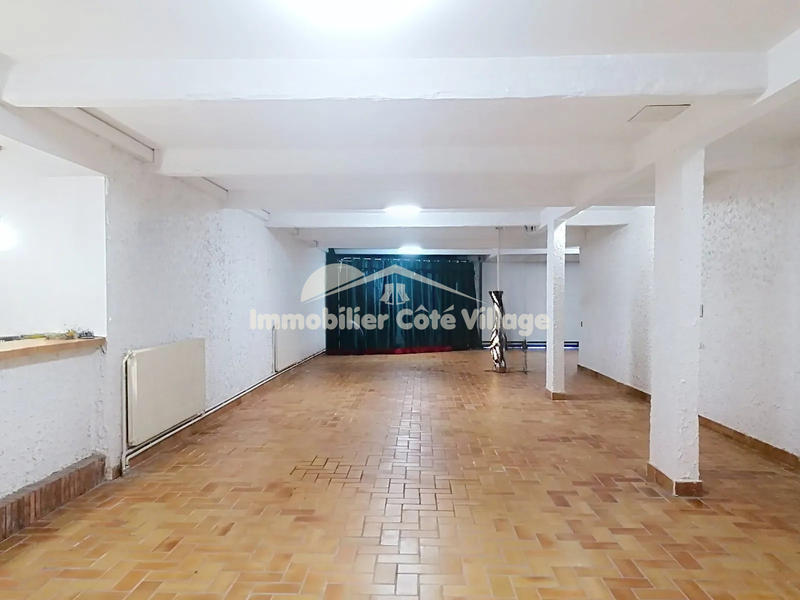 Villa - 276 m² - 8 pièces