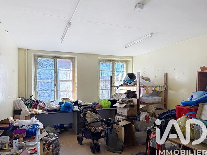 Immeuble - 2 600 m²