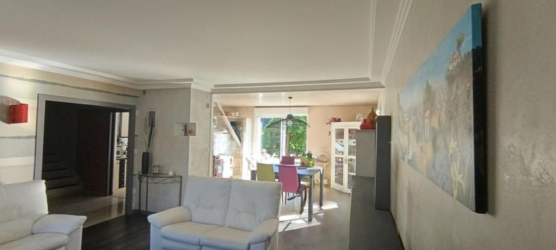 Maison - 93 m² - 4 pièces