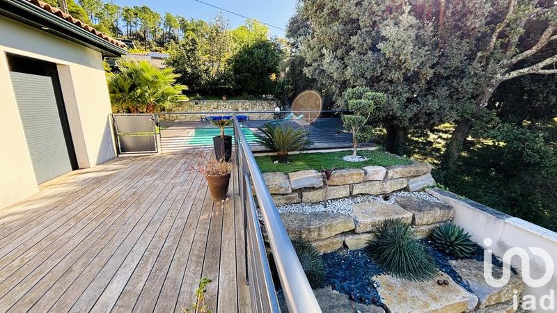 Maison - 151 m² - 5 pièces