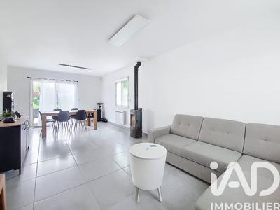 Maison - 91 m² - 5 pièces