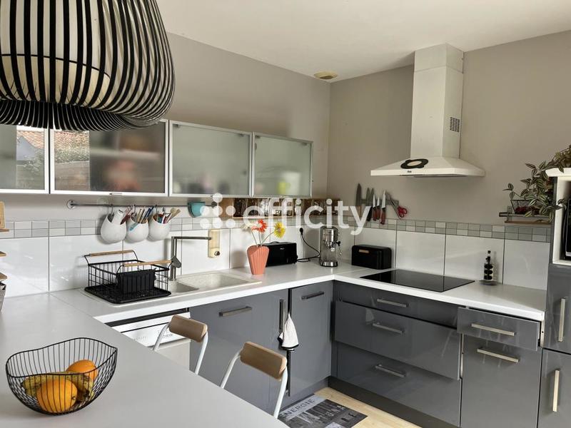 Maison - 138 m² - 8 pièces