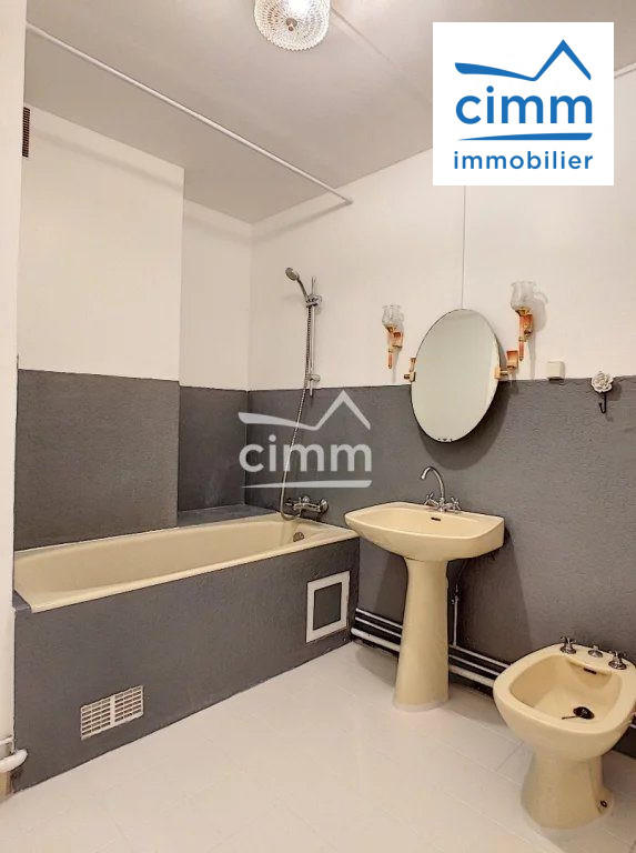 Appartement - 72 m² - 4 pièces