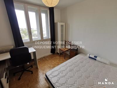 Chambre - 9 m² - 4 pièces