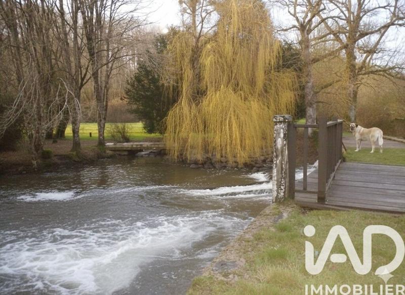 Maison - 230 m² - 10 pièces