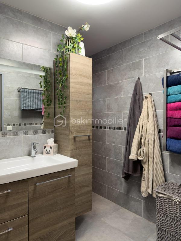 Maison - 94 m² - 4 pièces