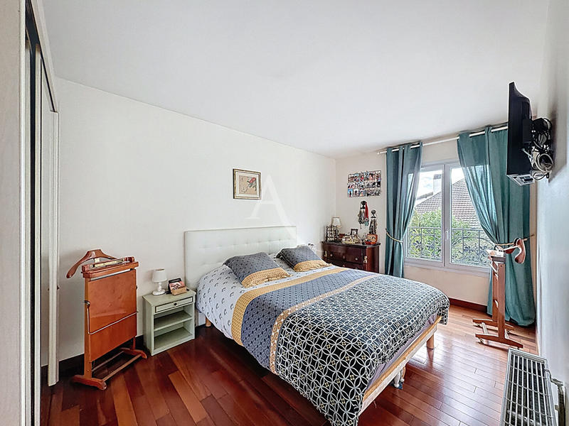 Maison - 151 m² - 6 pièces