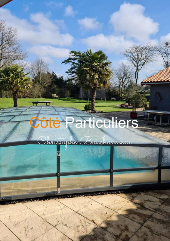 Maison - 202 m² - 6 pièces