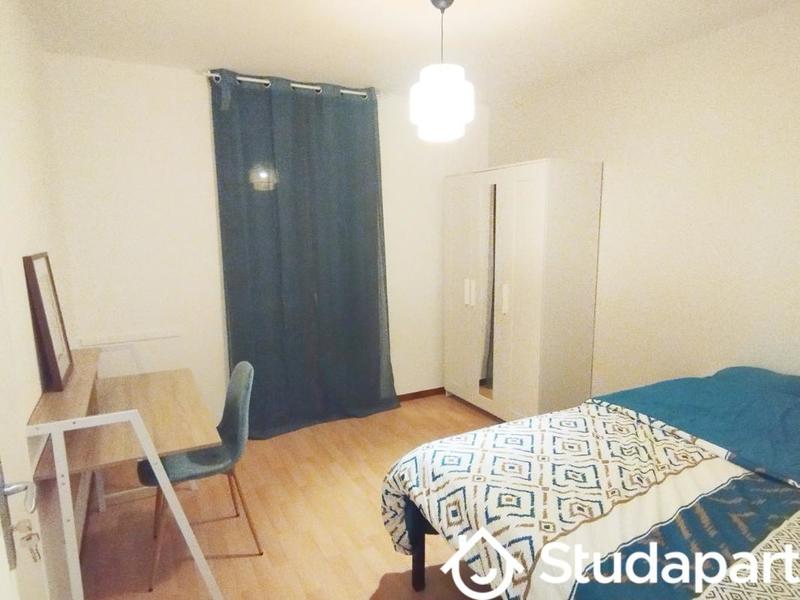 Chambre - 12 m² - 1 pièce