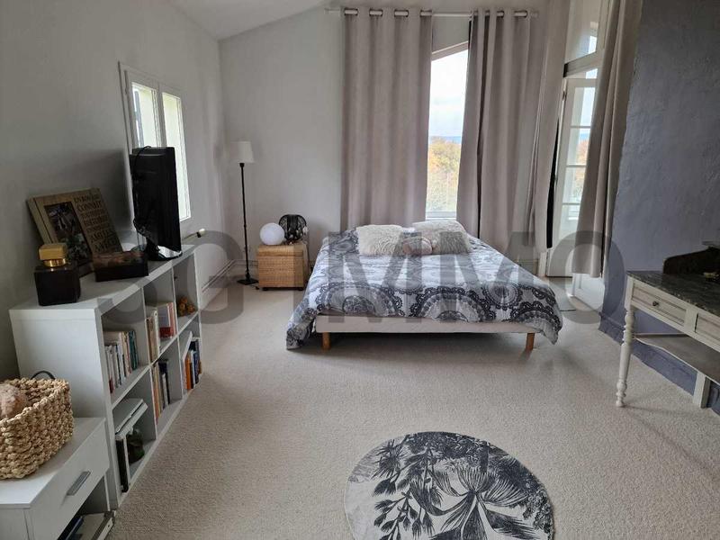 Maison - 184 m² - 6 pièces