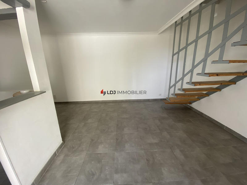 Immeuble - 231 m² - 2 pièces