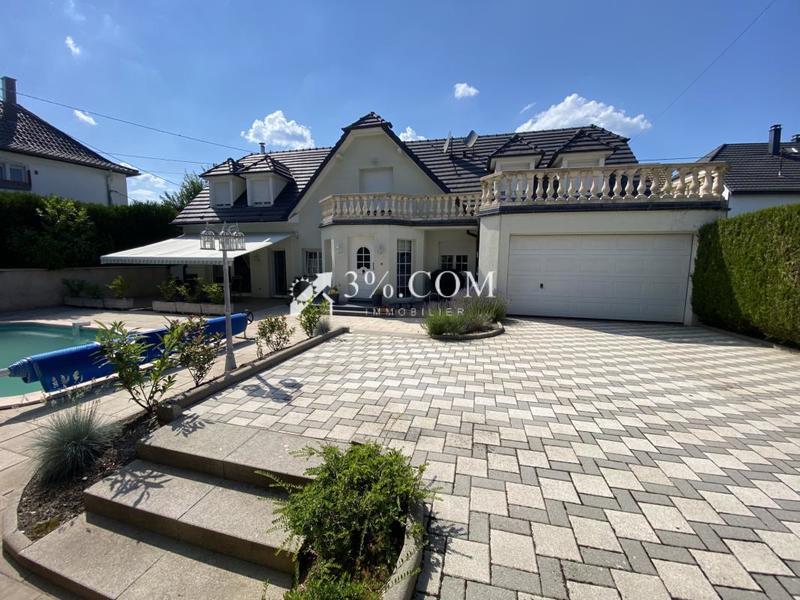 Demeure - 203 m² - 7 pièces