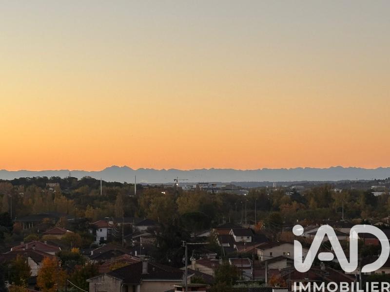 Maison - 230 m² - 8 pièces