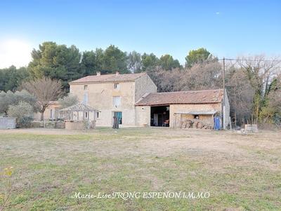 Mas - 266 m² - 8 pièces