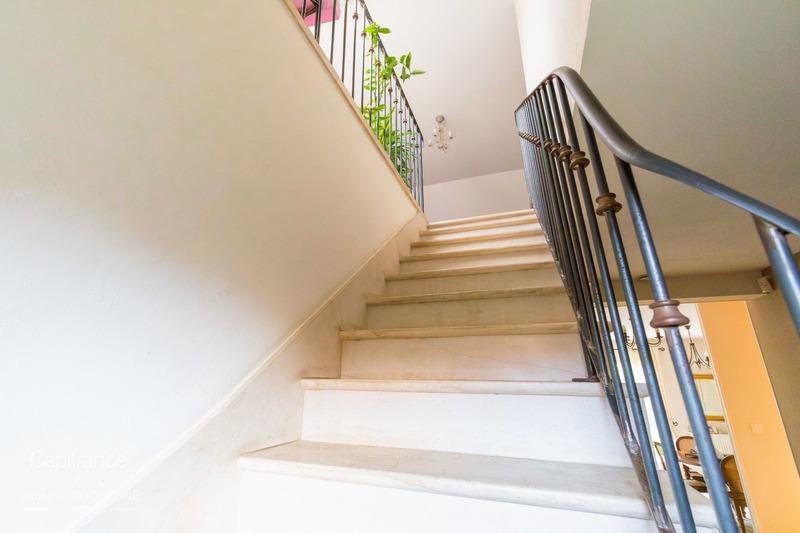 Maison - 166 m² - 7 pièces