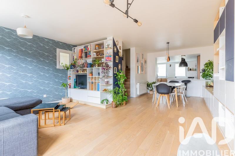 Maison - 93 m² - 4 pièces