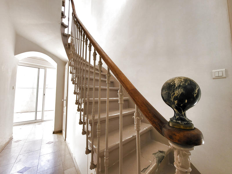 Maison - 219 m² - 8 pièces