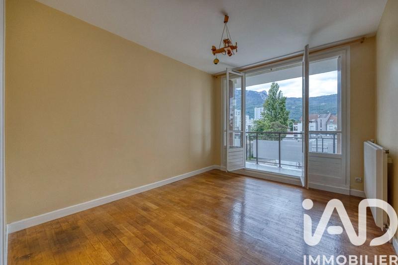 Appartement - 85 m² - 3 pièces