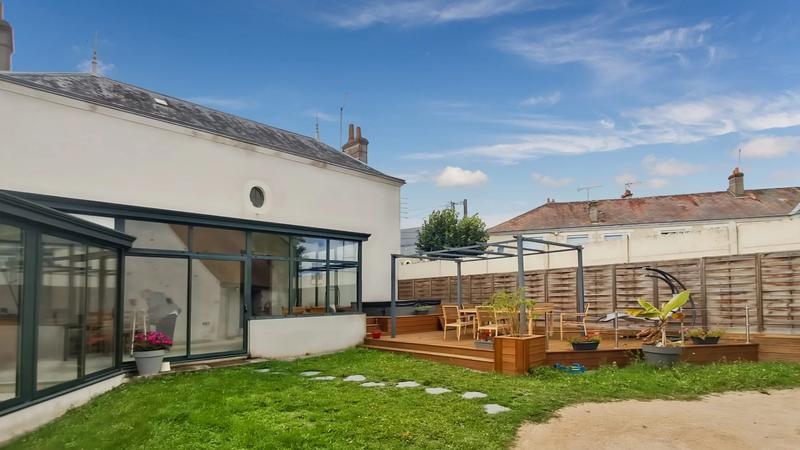 Maison - 166 m² - 5 pièces