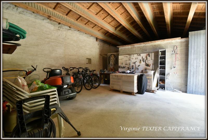 Longère - 327 m² - 10 pièces