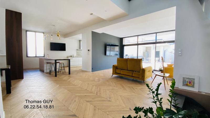 Maison de ville - 230 m² - 5 pièces