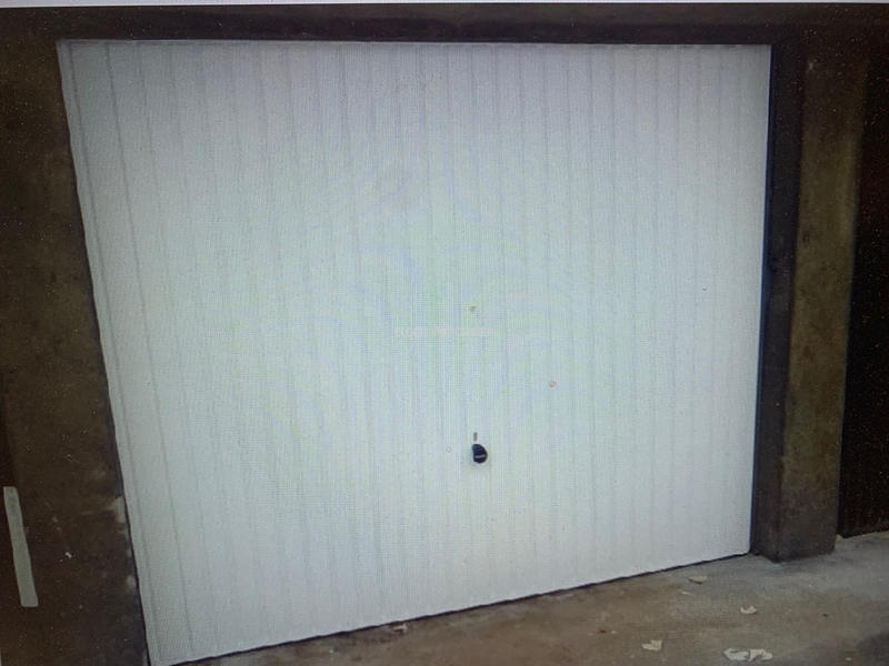 Parking / Garage - 11 m²