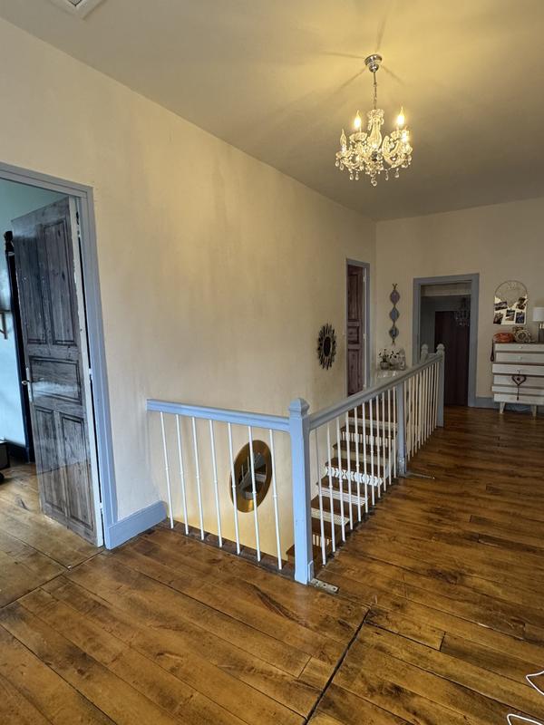 Maison ancienne - 295 m² - 8 pièces