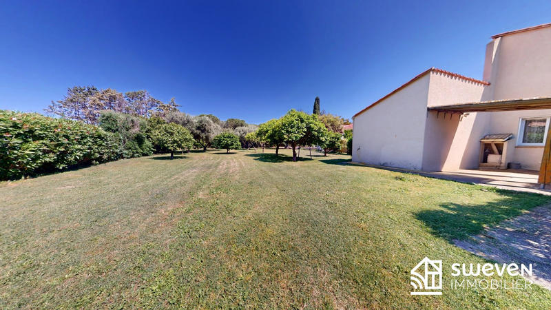 Villa - 278 m² - 10 pièces