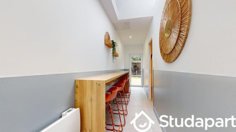 Chambre - 11 m² - 1 pièce