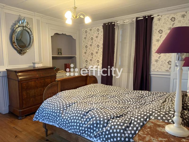 Demeure - 452 m² - 15 pièces