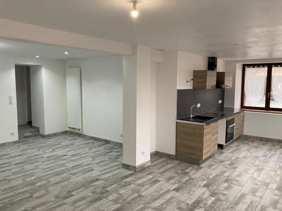 Appartement - 80 m² - 3 pièces