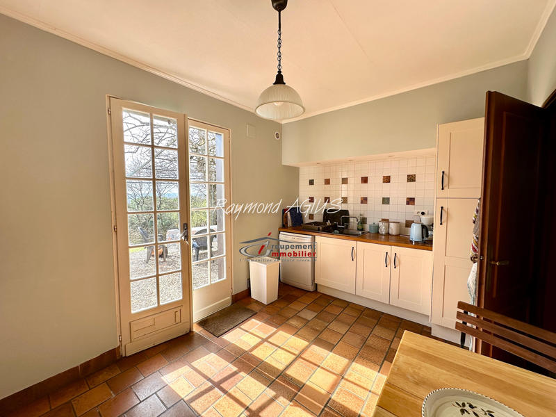 Maison - 159 m² - 7 pièces