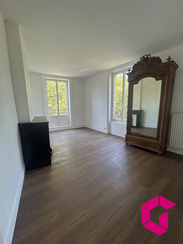 Appartement - 75 m² - 3 pièces